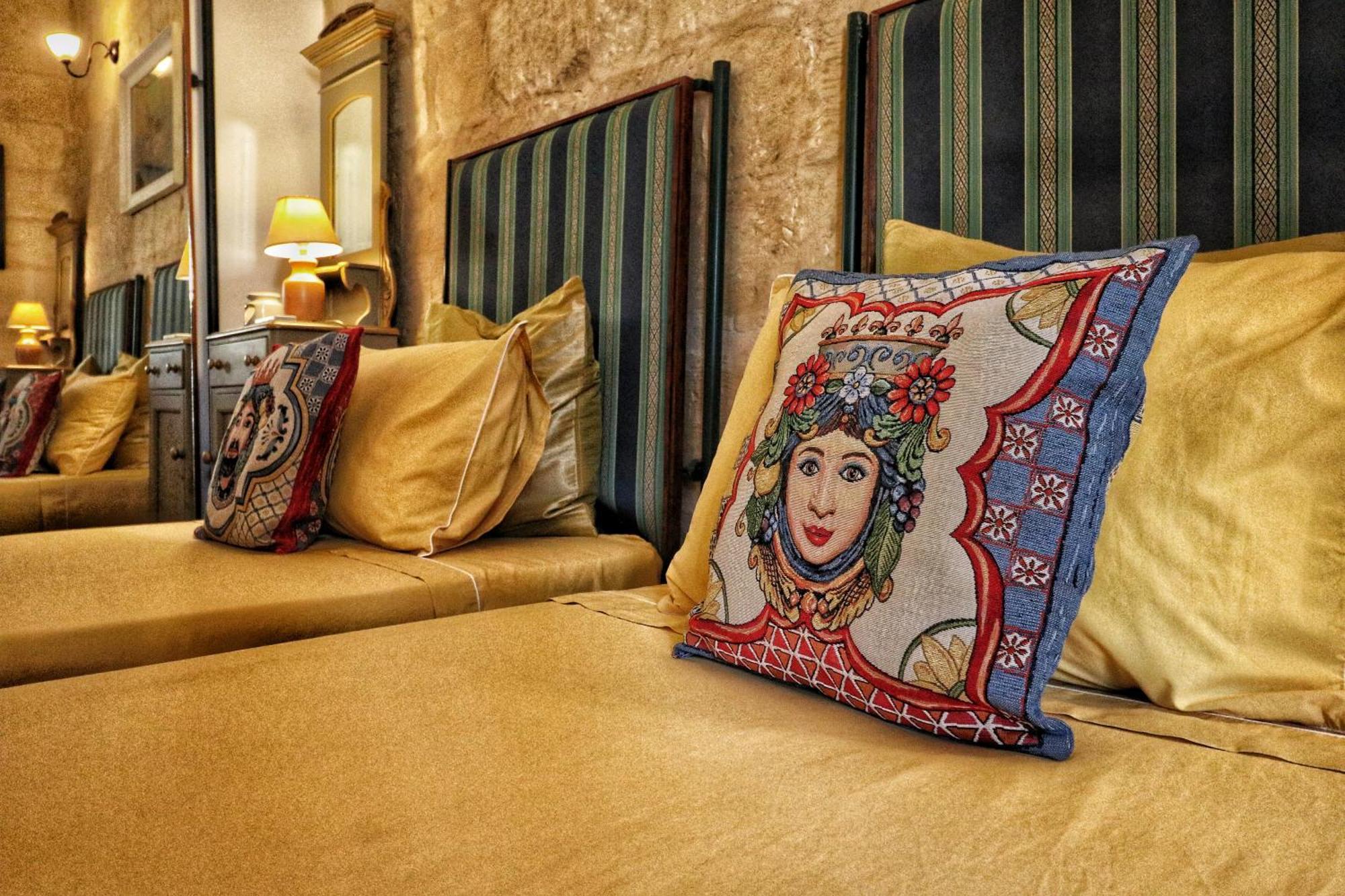 The Knight - Heritage & Art Home At Birgu Square Εξωτερικό φωτογραφία