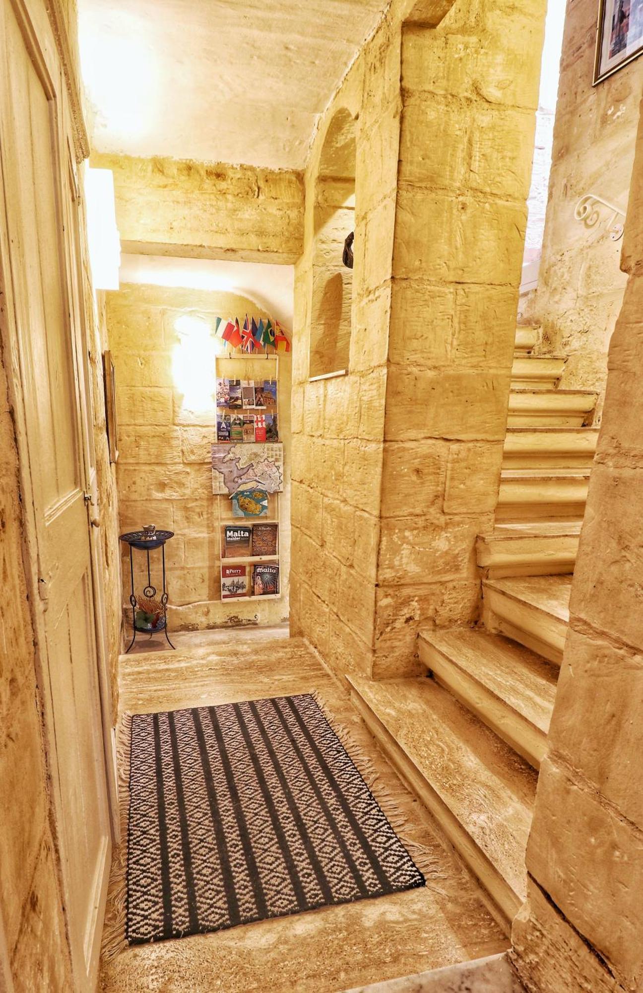 The Knight - Heritage & Art Home At Birgu Square Εξωτερικό φωτογραφία