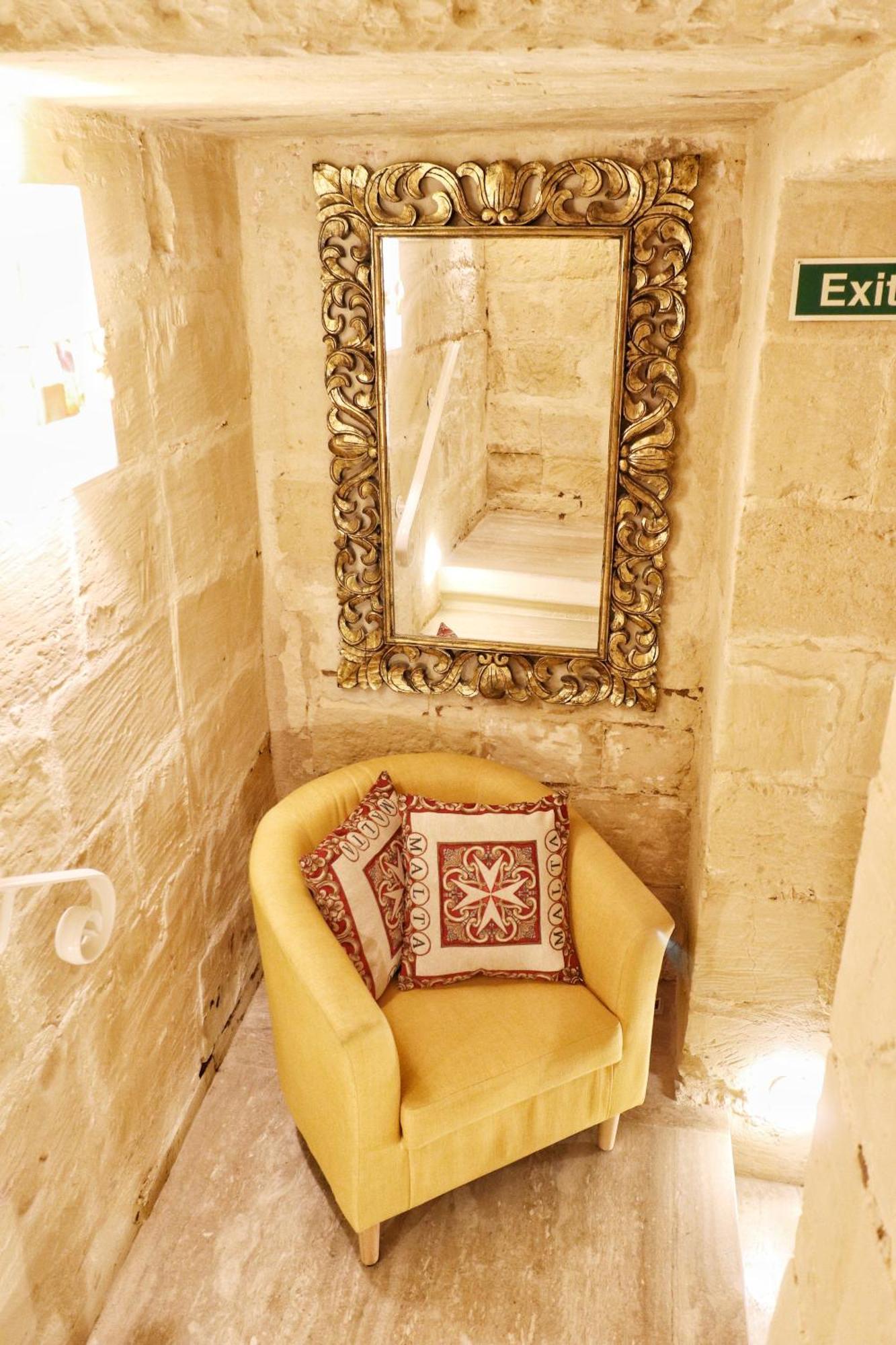 The Knight - Heritage & Art Home At Birgu Square Εξωτερικό φωτογραφία