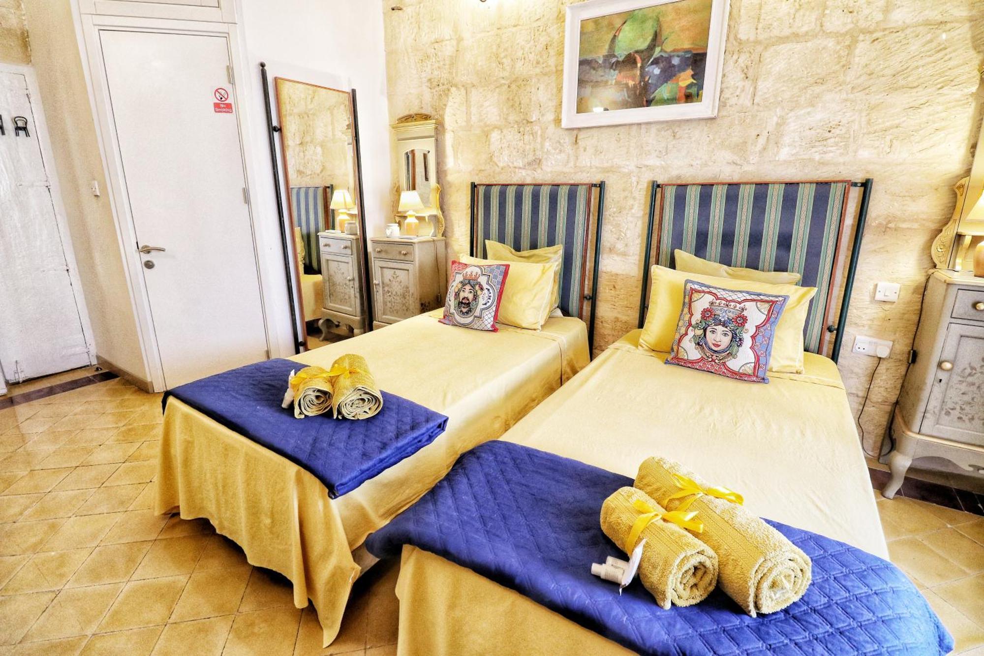 The Knight - Heritage & Art Home At Birgu Square Εξωτερικό φωτογραφία